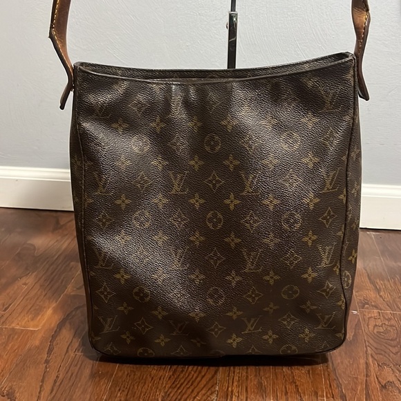 Authentic Louis Vuitton Looping Monogramed GM Tote - Picture 3 of 14